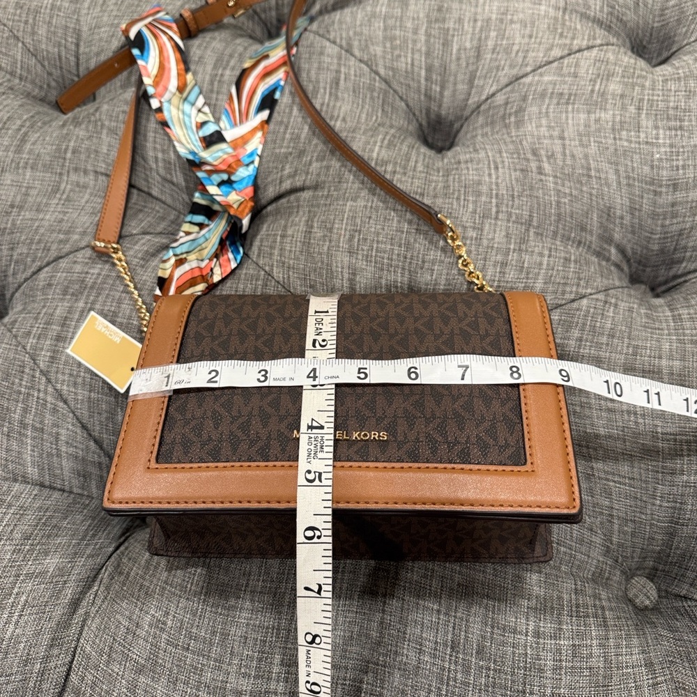 Michael Kors Bag Jet Set Logo Brown and Tan Chain Crossbody NWT - Picture 16 of 17